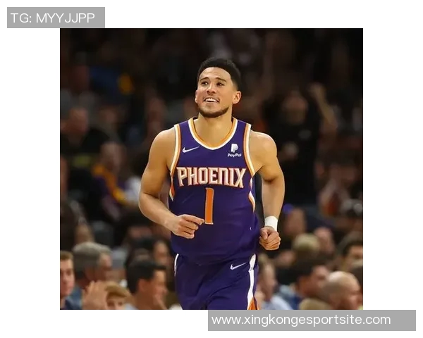 布克盛赞马威充满活力展现内线全能特质令人期待 布克盛赞马威充满活力展现内线全能特质令人期待