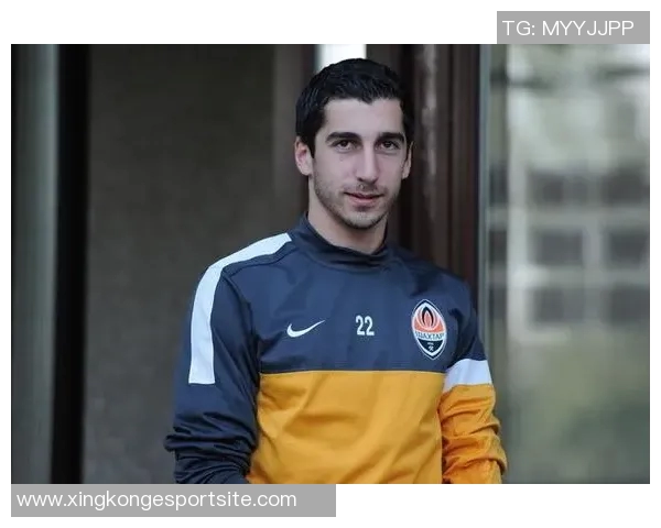 姆希塔良谈赴澳大利亚踢意甲的疯狂经历与球员生涯的经济现实 姆希塔良谈赴澳大利亚踢意甲的疯狂经历与球员生涯的经济现实