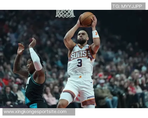 奥特调侃狄龙得分表现出色却未能抢下篮板引发热议