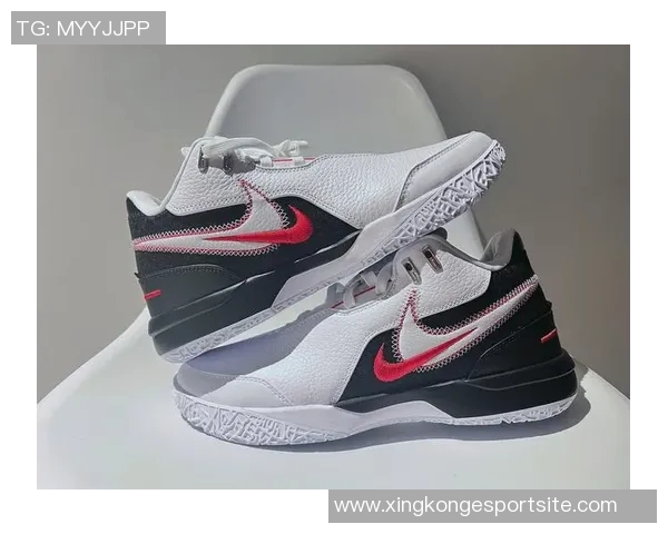 詹姆斯23代Heatles配色正式发售致敬热火三巨头引发球迷热议